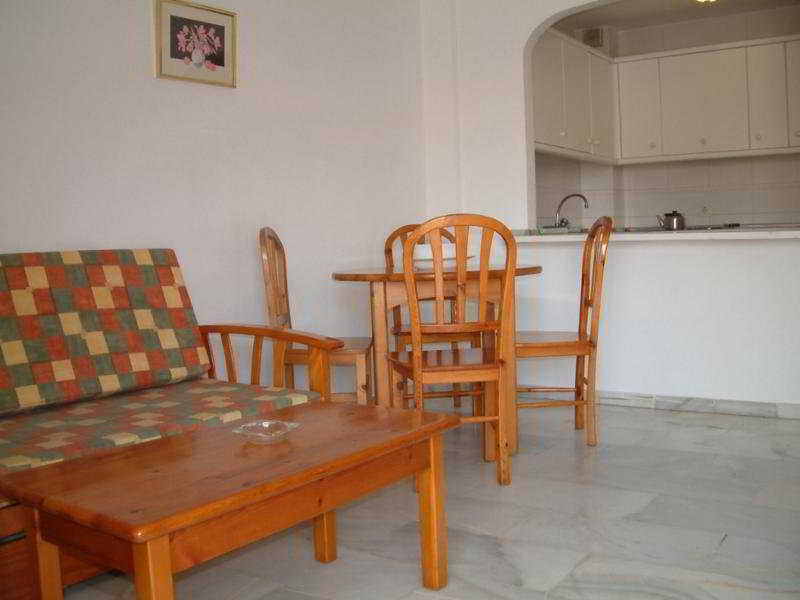 Apartamentos Jardines Del Gamonal Malaga Zewnętrze zdjęcie