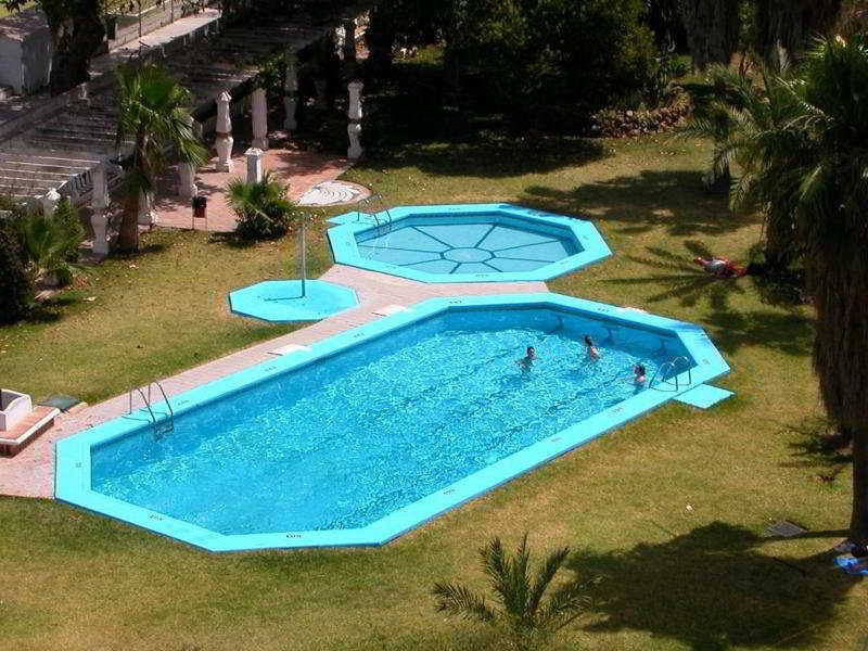 Apartamentos Jardines Del Gamonal Malaga Zewnętrze zdjęcie